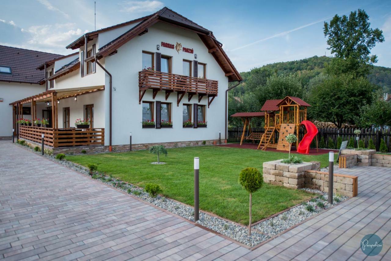 Farkas Panzio Bed & Breakfast Praid Exterior foto