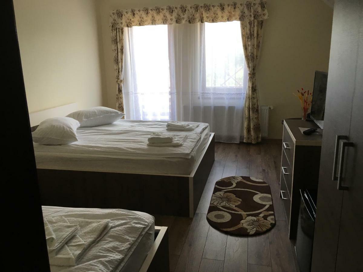 Farkas Panzio Bed & Breakfast Praid Exterior foto